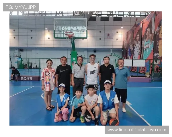 篮球运动装备智能化升级推动训练革新，智能篮球训练设备